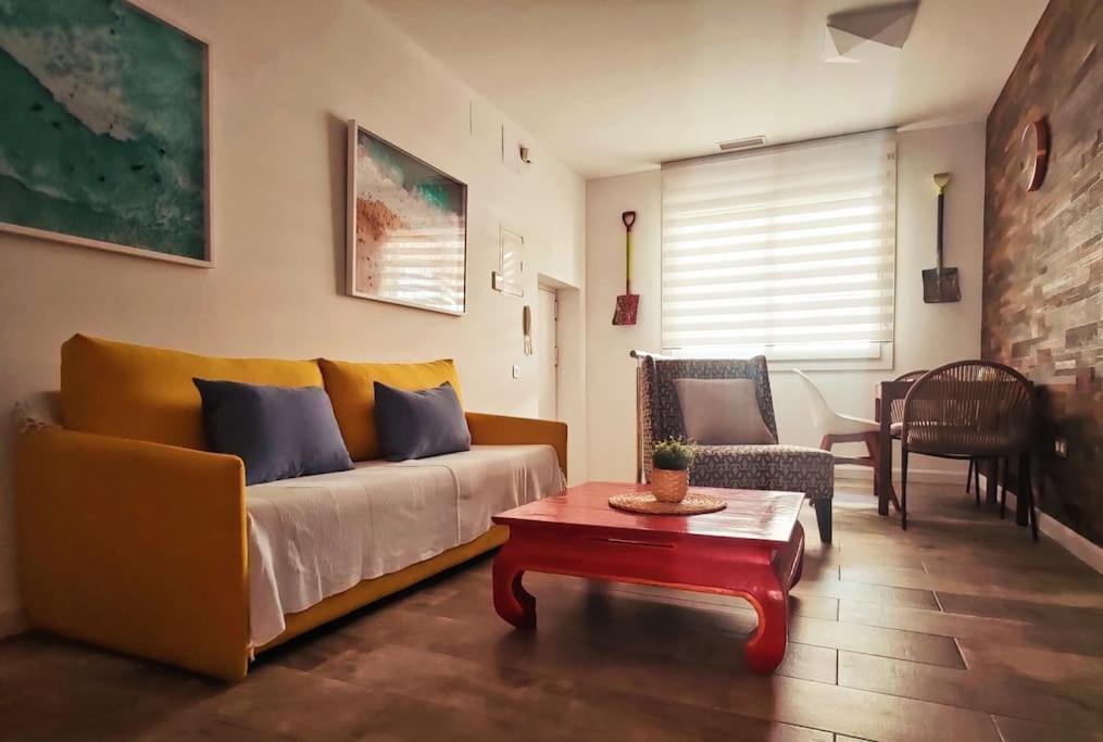 Jos'S House. Thai Loft 50Mt To La Carihuela Beach Torremolinos Exteriör bild